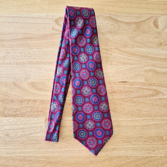 Vintage Yves Saint Laurent Made in USA Silk Crepe Medallion Geometric Neck-Tie - Picture 3 of 4
